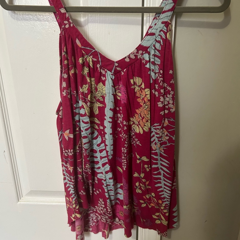 Floral Print Sleeveless Top